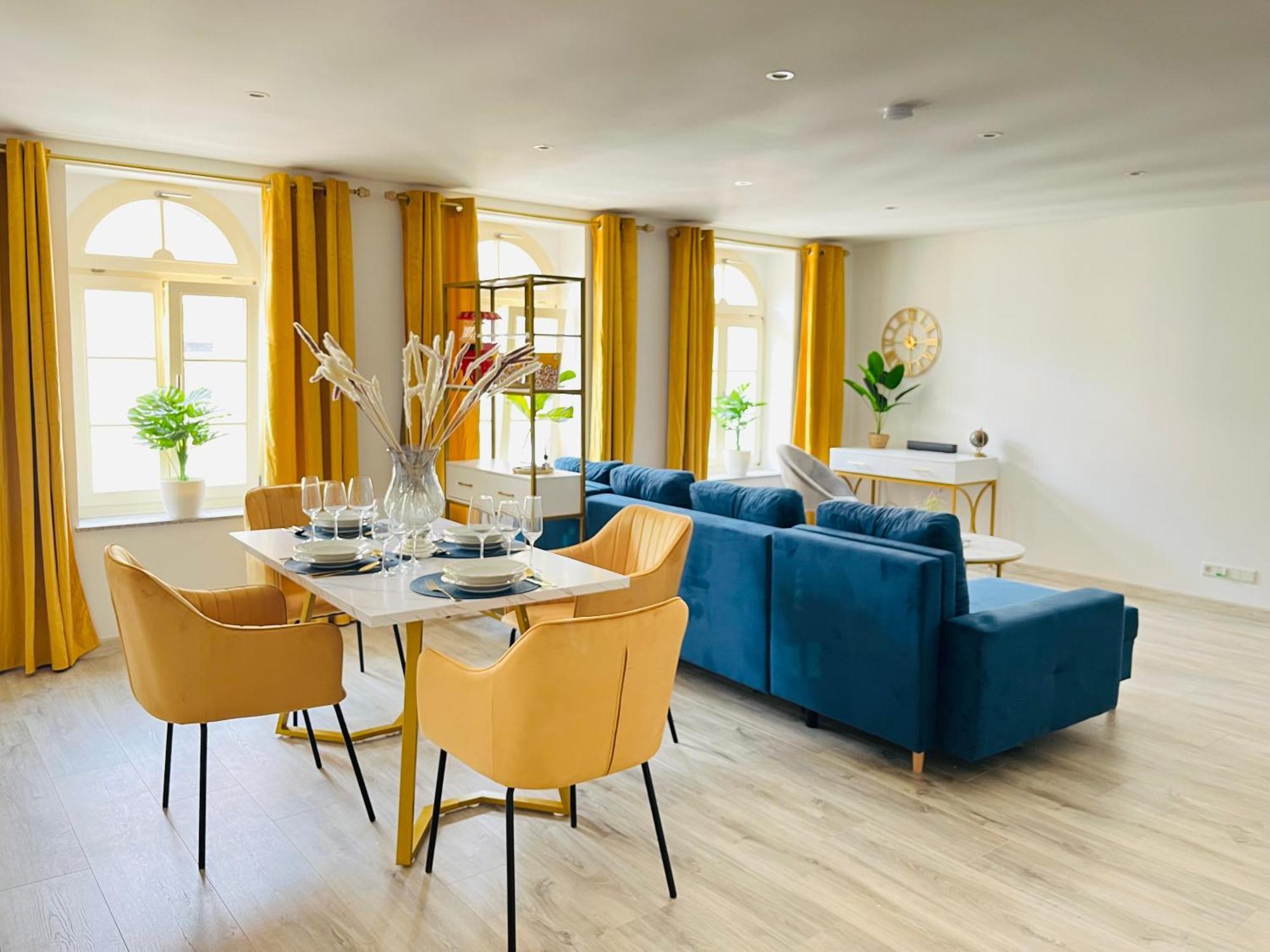 Filmap-Charmant-Modern-Zentral-Balkon-Beamer-Spieletisch 格尔利茨 外观 照片